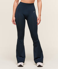 Everyday Seamless Flared Legging Navy