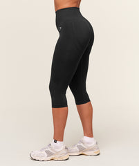 Everyday Seamless Capri Legging Black