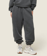 everywear Relaxed Joggers Black