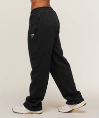 Training Fleece Straight Leg Short Pant Black