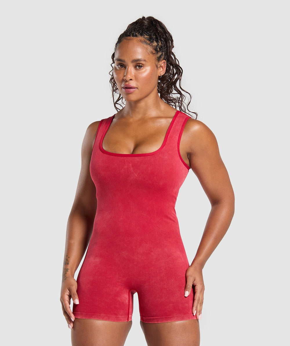 Gains Seamless All-In-One Carmine Red