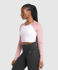 Lifting Essential Long Sleeve Crop Top White/Light Pink