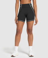 Stitch Feature Shorts Black