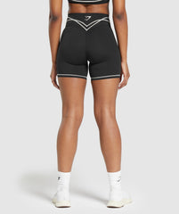 Stitch Feature Shorts Black