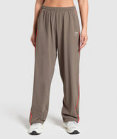 Stitch Feature Woven Pants Camo Brown