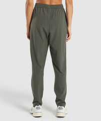 Everyday Woven Pant Strength Green