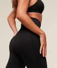Vital Soft Flared Legging Black