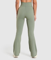Elevate Flared Leggings 2.0 Unit Green