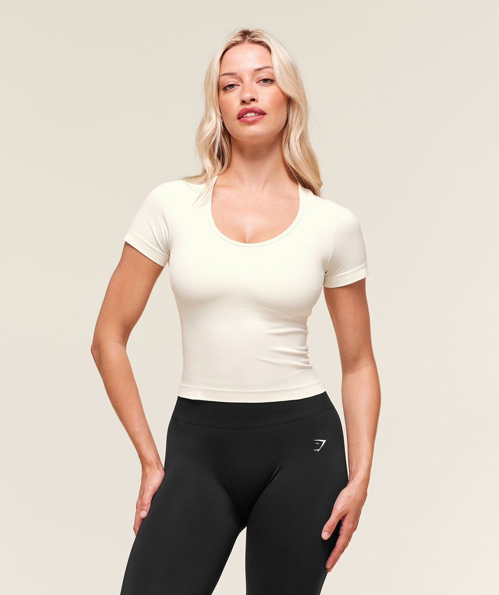 Everyday Seamless Tight Fit Crew Neck Tee Soft White
