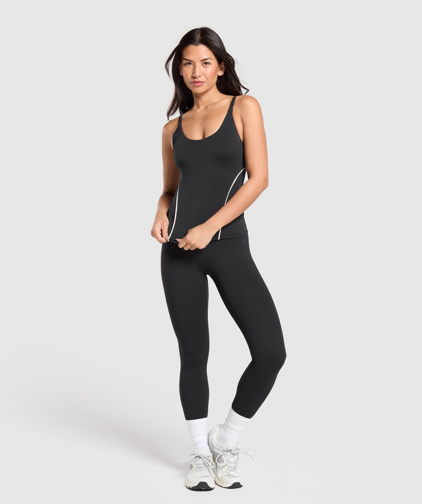 Contour Stitch Tank with Shelf Black