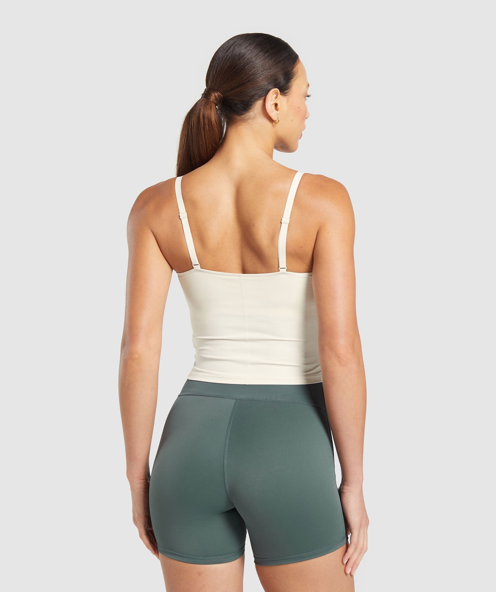 Elevate Mesh Tank With Shelf Oat White