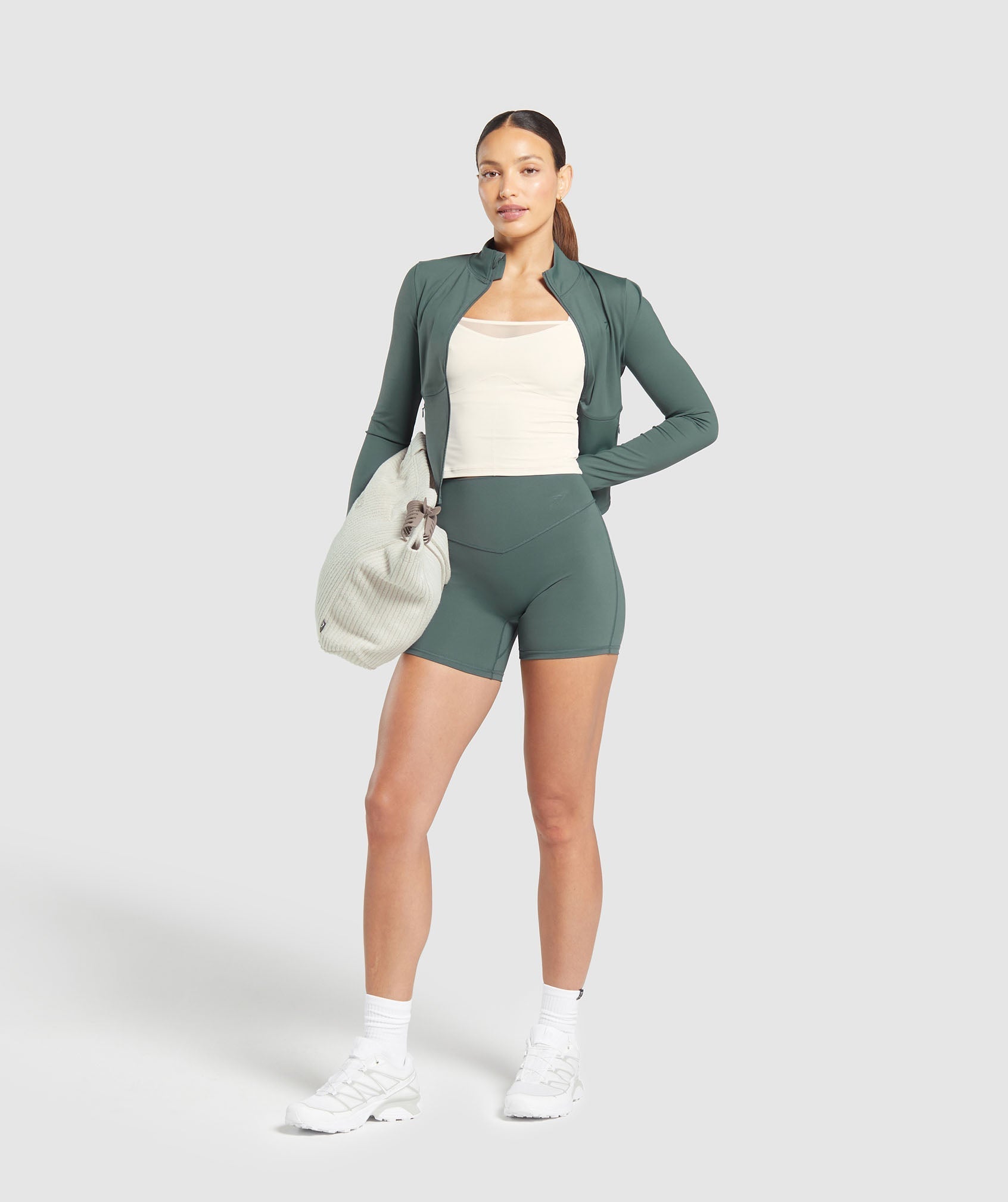 Elevate Mesh Tank With Shelf Oat White