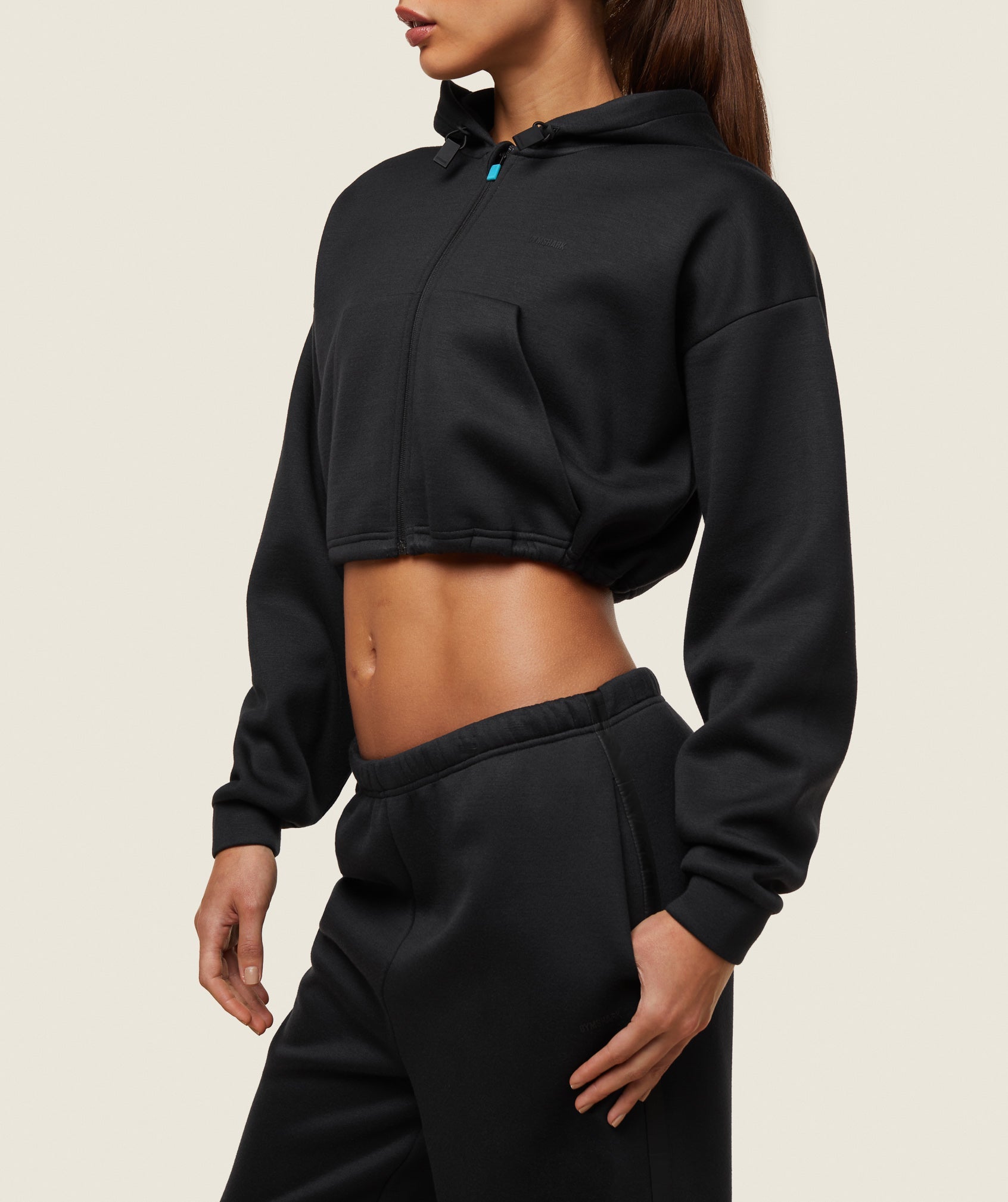 everywear Tech Cropped Hoodie Black
