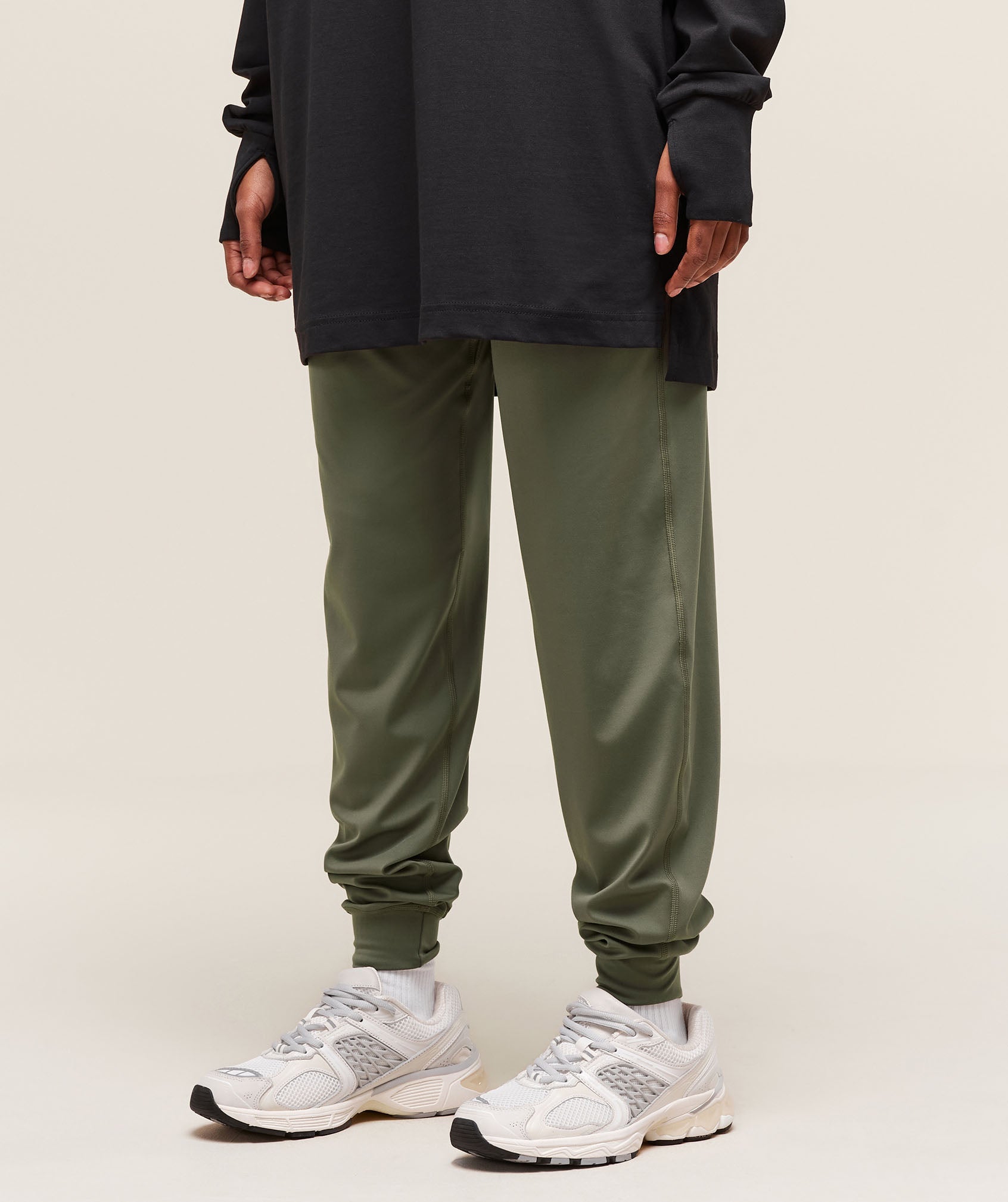 Covered Jogger Core Olive