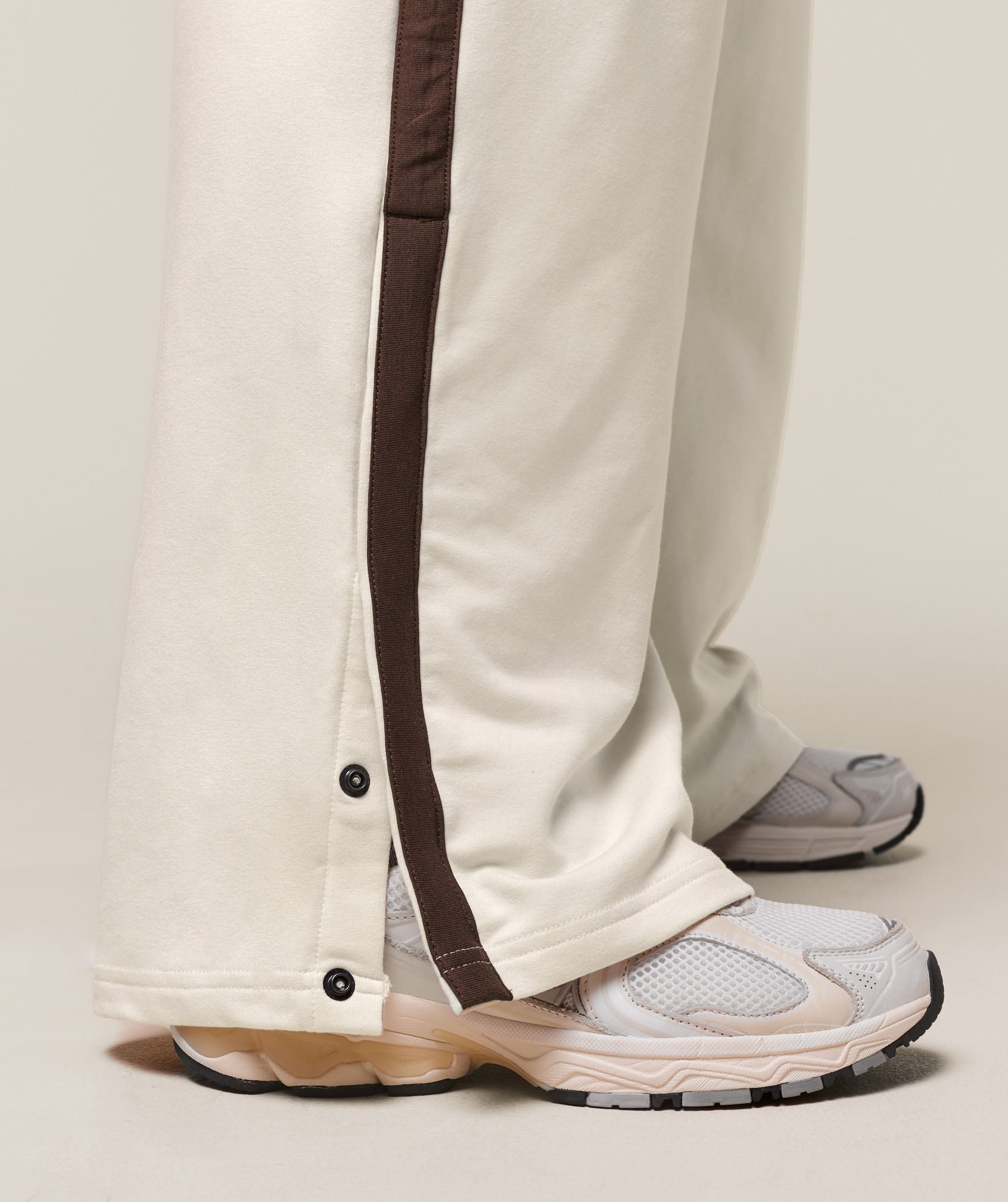 Retro Stripe Snap Pant Oat White/Archive Brown