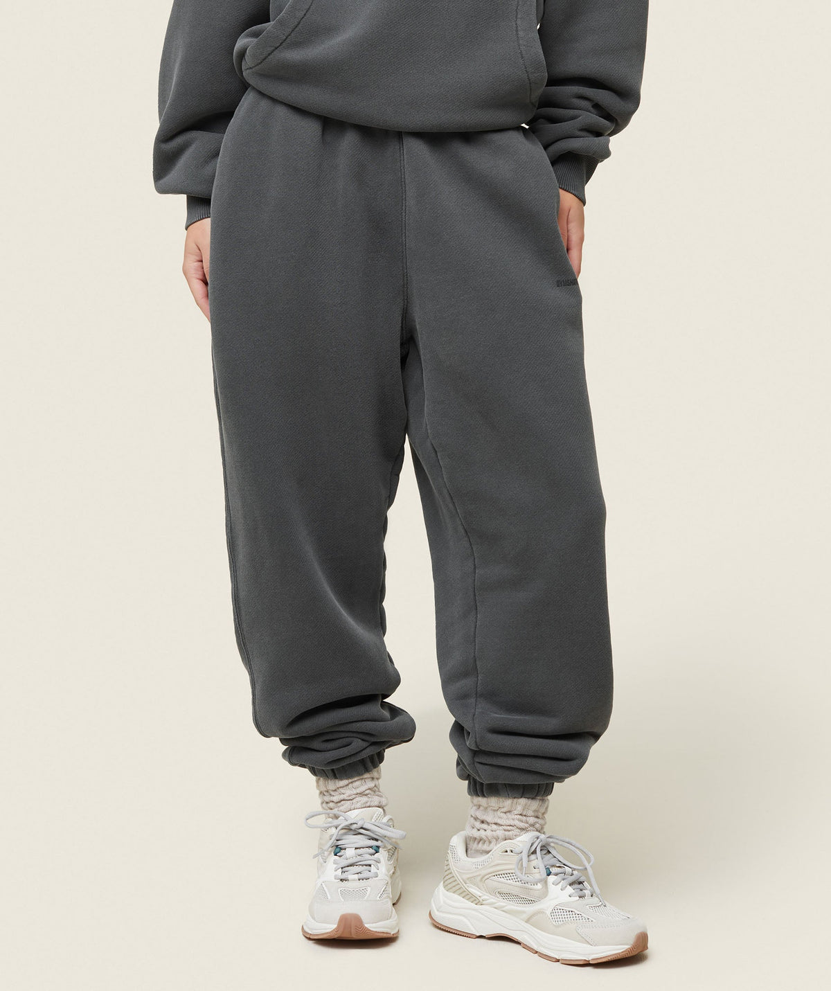 everywear Relaxed Joggers Black