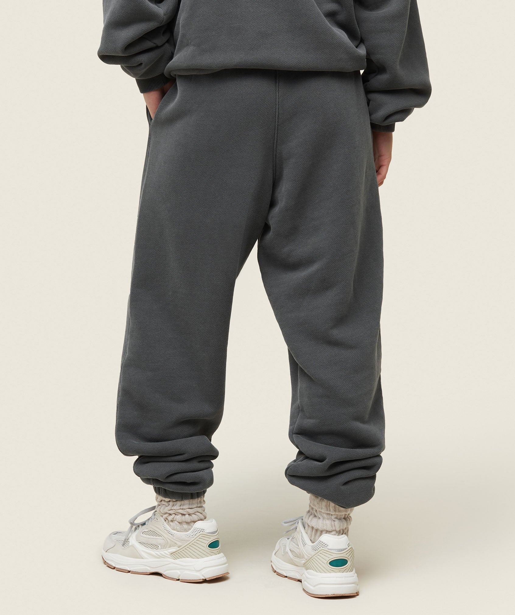everywear Relaxed Joggers Black