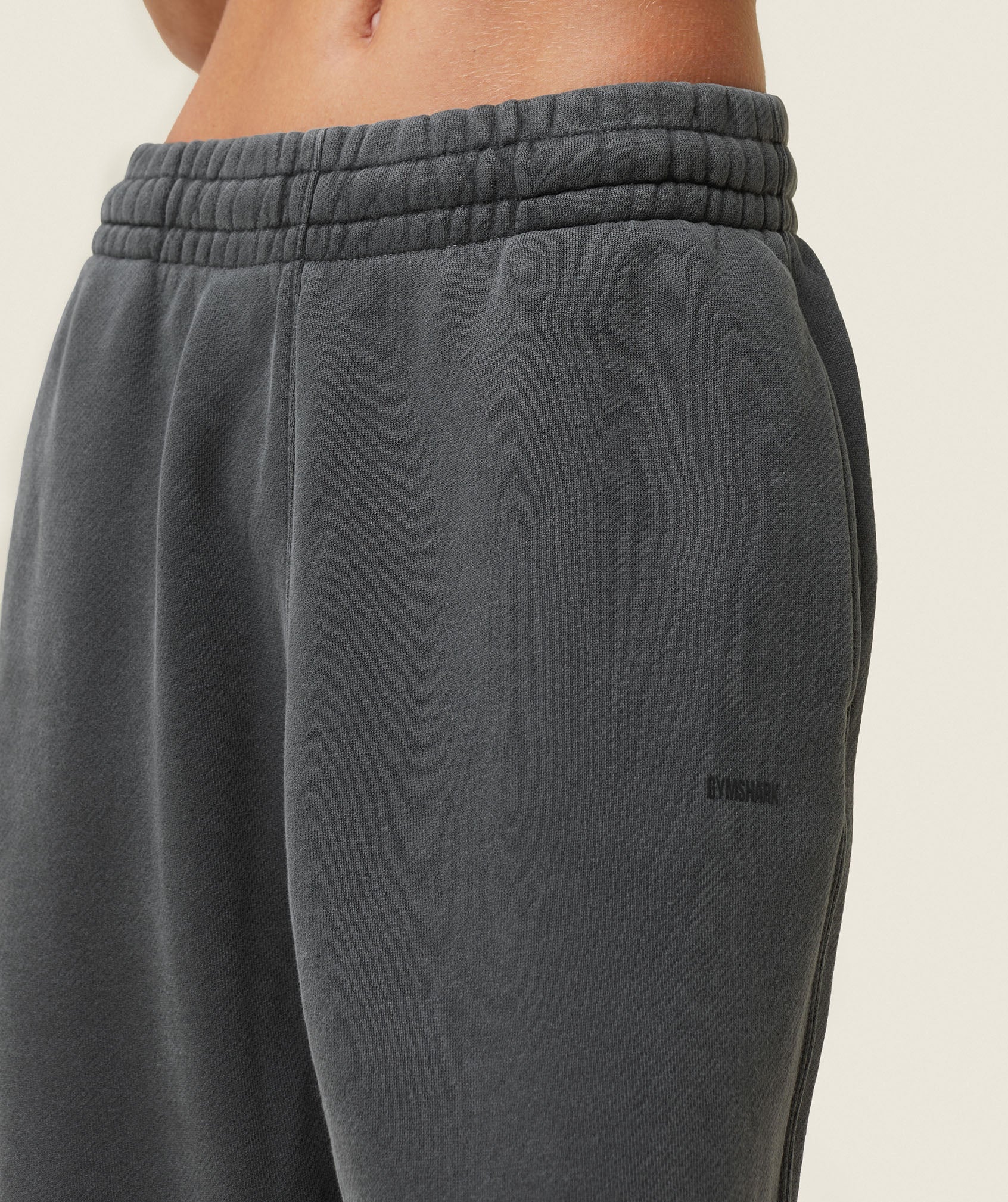 everywear Relaxed Joggers Black