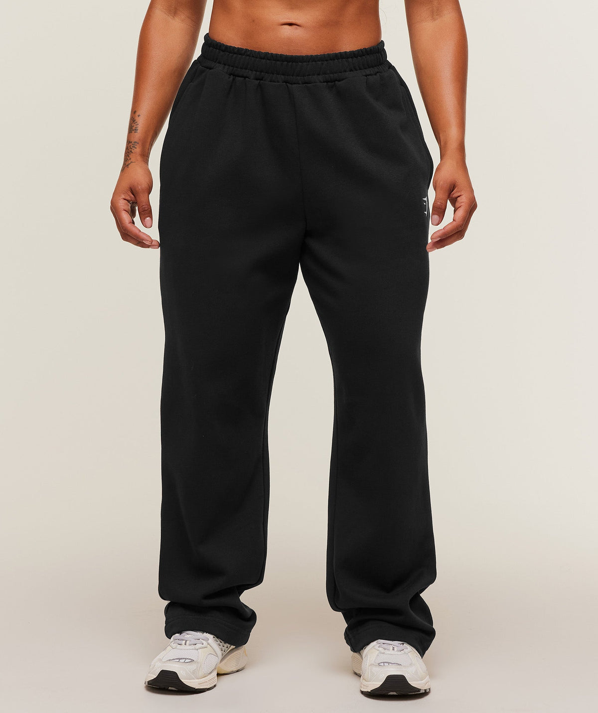 Training Fleece Straight Leg Short Pant Black