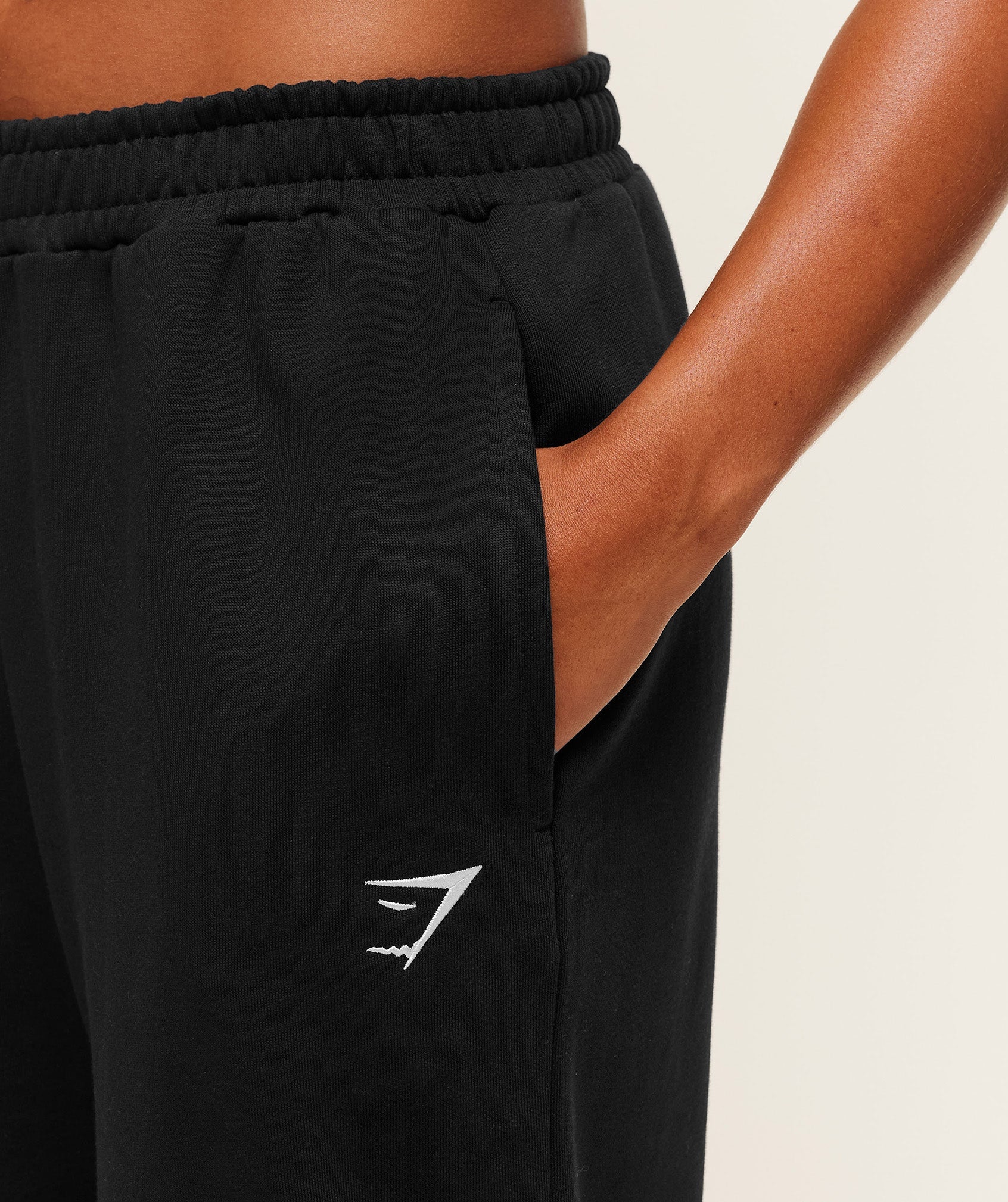 Training Fleece Straight Leg Short Pant Black