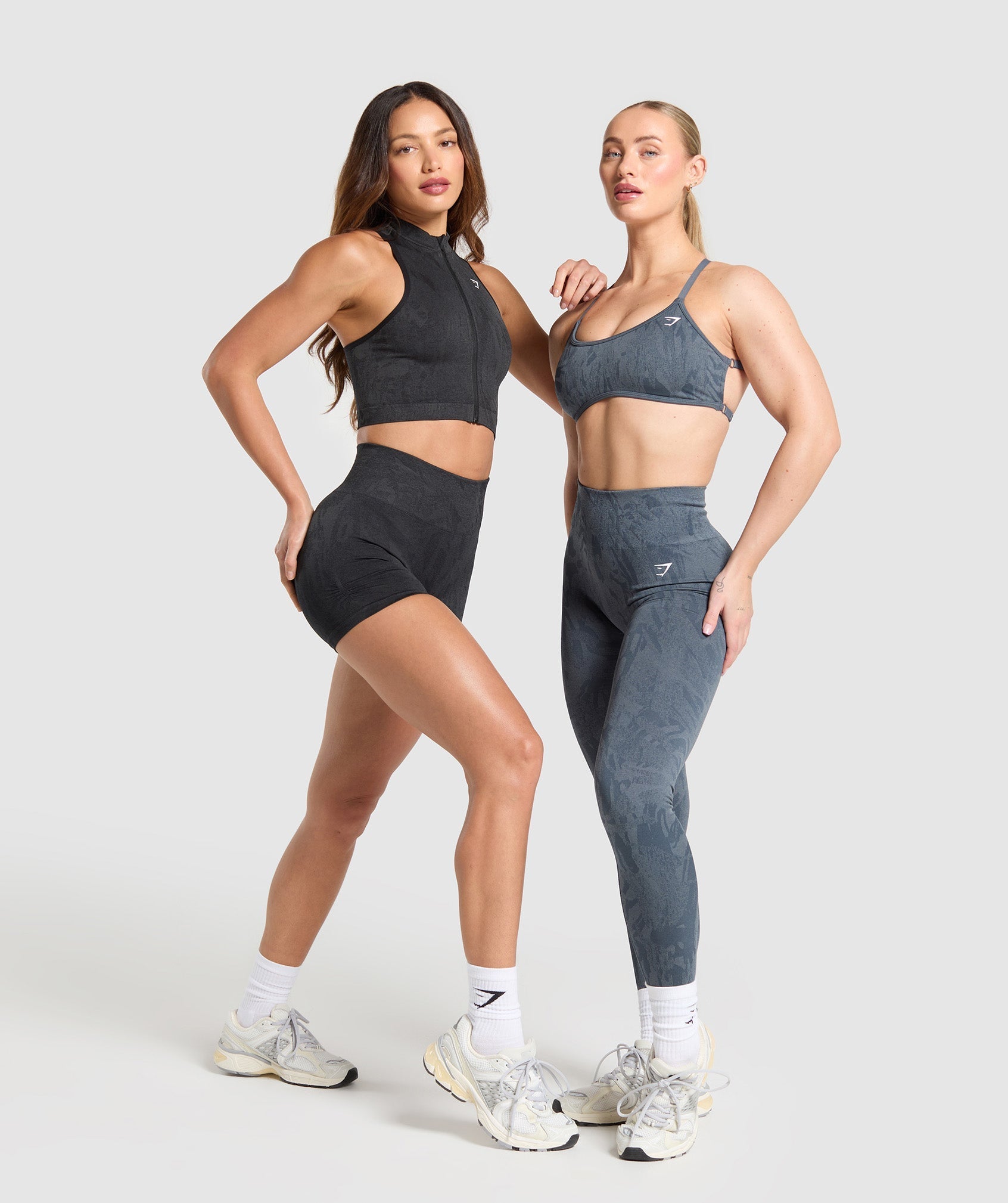Adapt Camo Seamless Zip Up Crop Top Asphalt Grey/Black