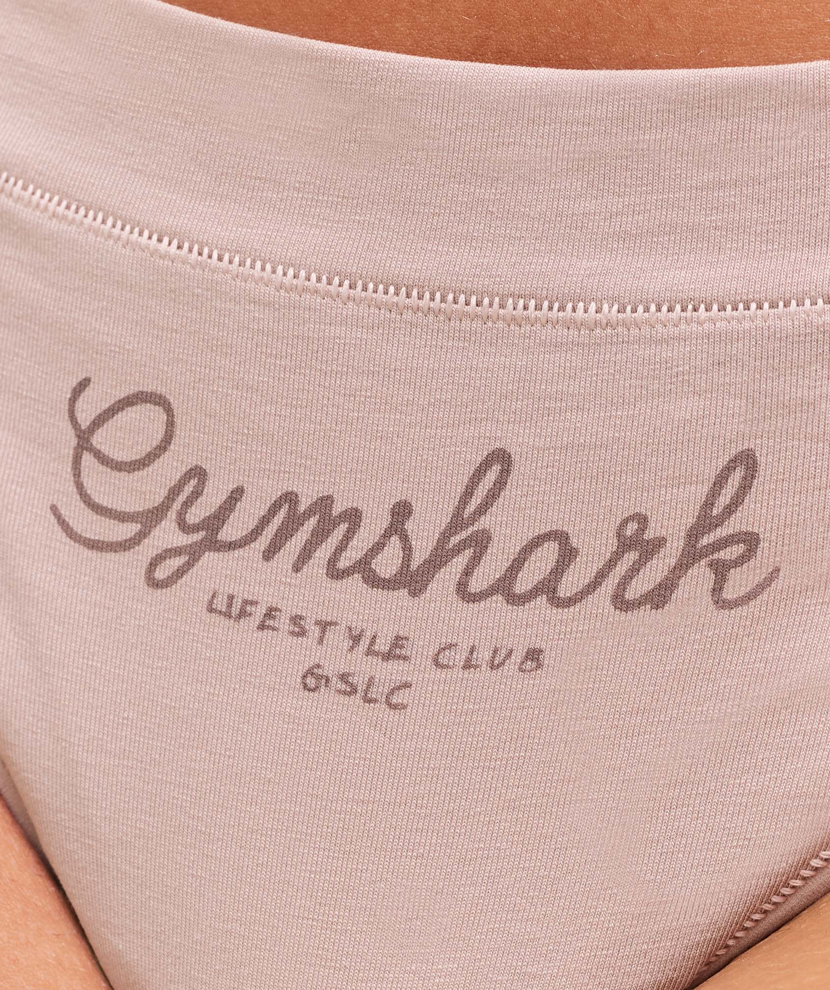Script Lifestyle Club Graphic Thong Muted Pink