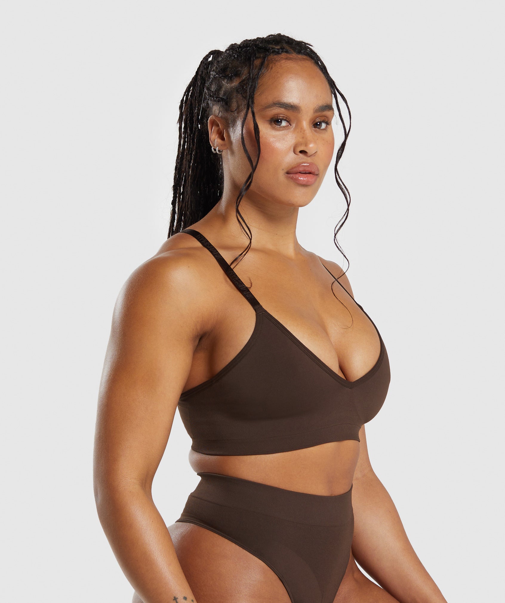 Seamless V Neck Bralette Archive Brown