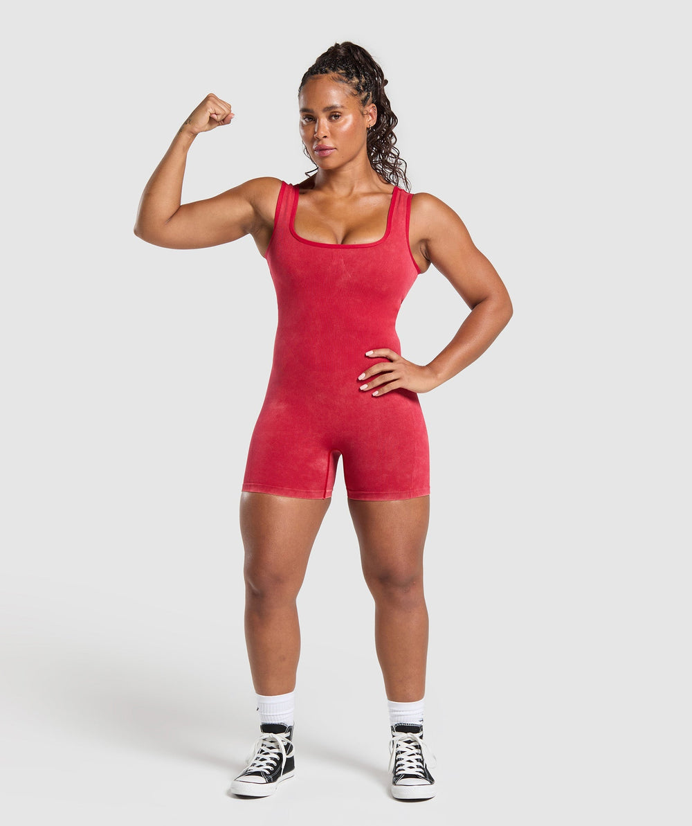Gains Seamless All-In-One Carmine Red