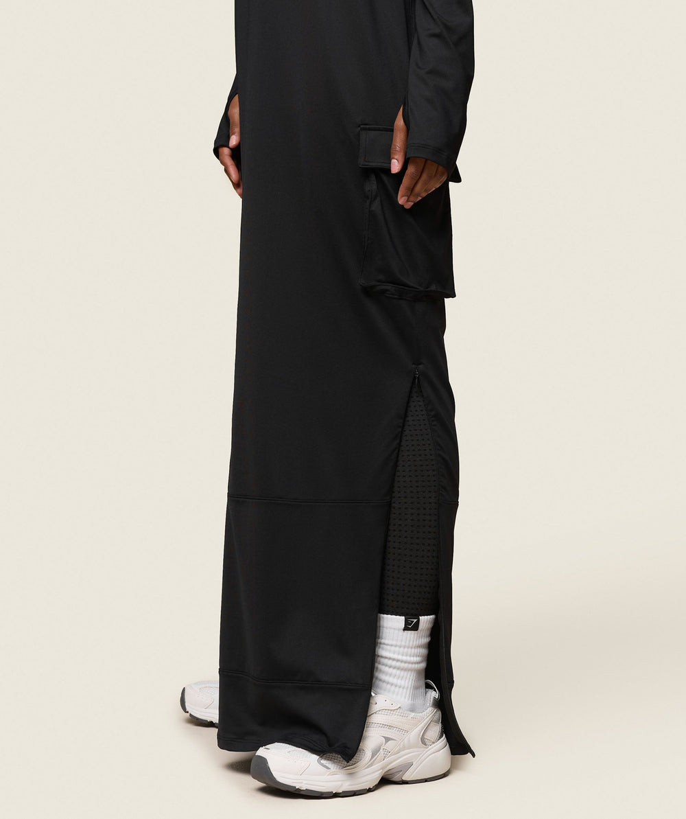 GS x Leana Deeb Abaya Black
