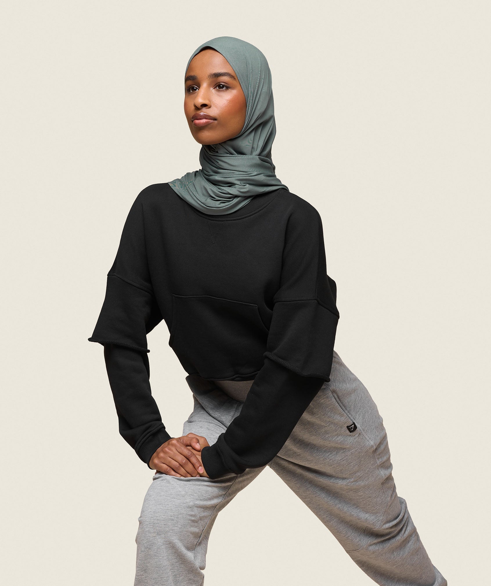 GS x Leana Deeb Training Joggers Light Grey Marl