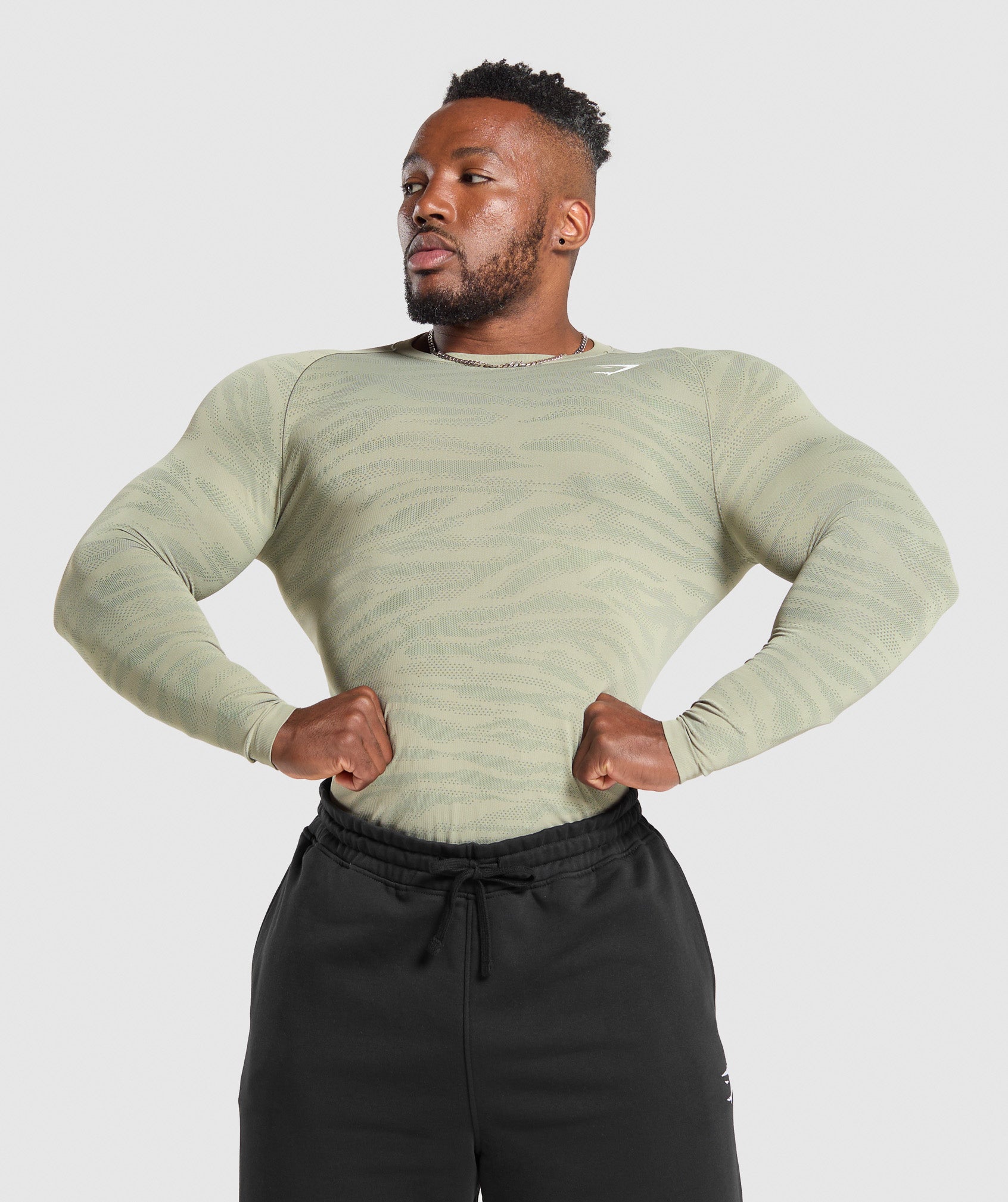 Geo Animal Seamless Long Sleeve T-Shirt Chalk Green/Unit Green