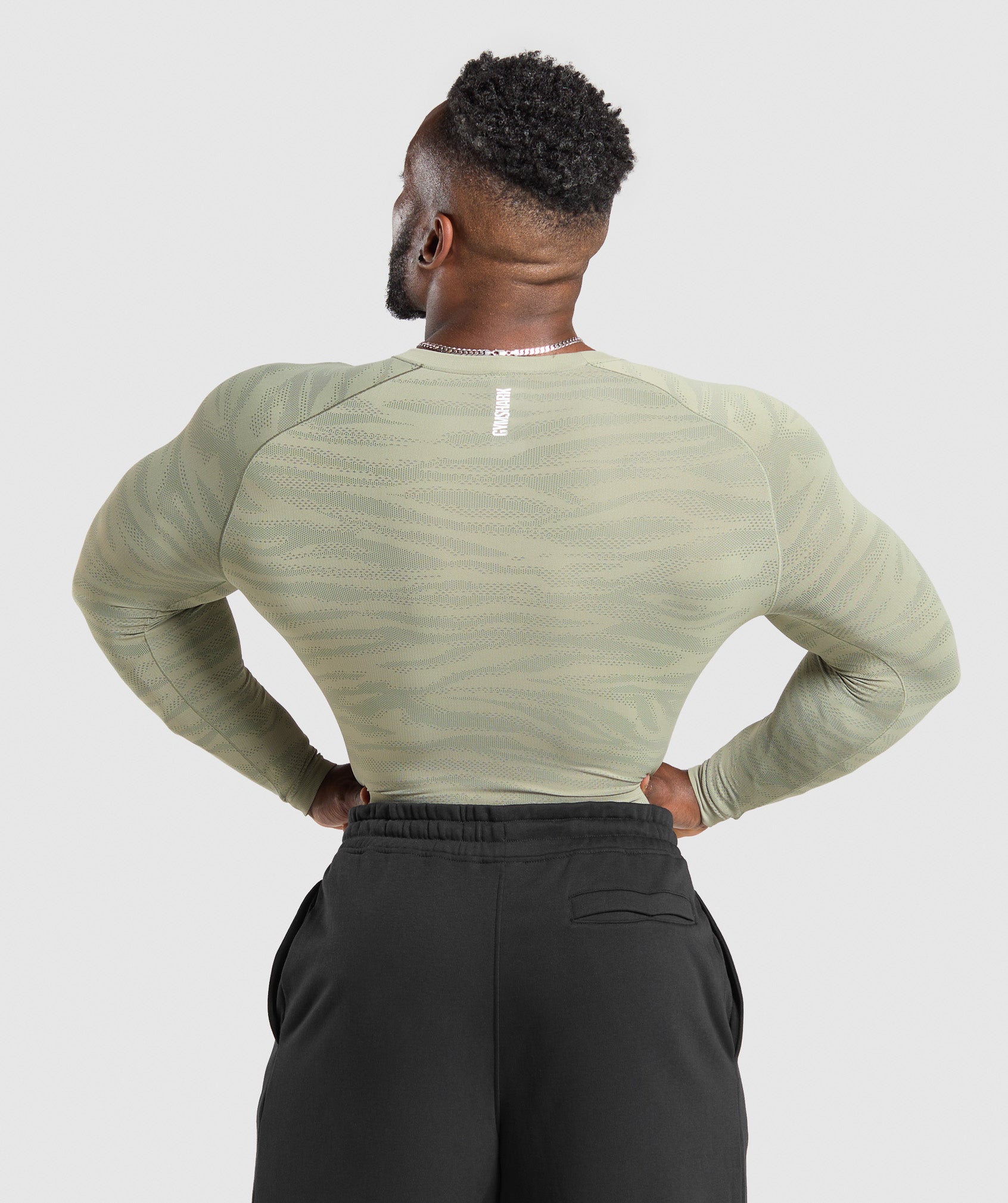 Geo Animal Seamless Long Sleeve T-Shirt Chalk Green/Unit Green