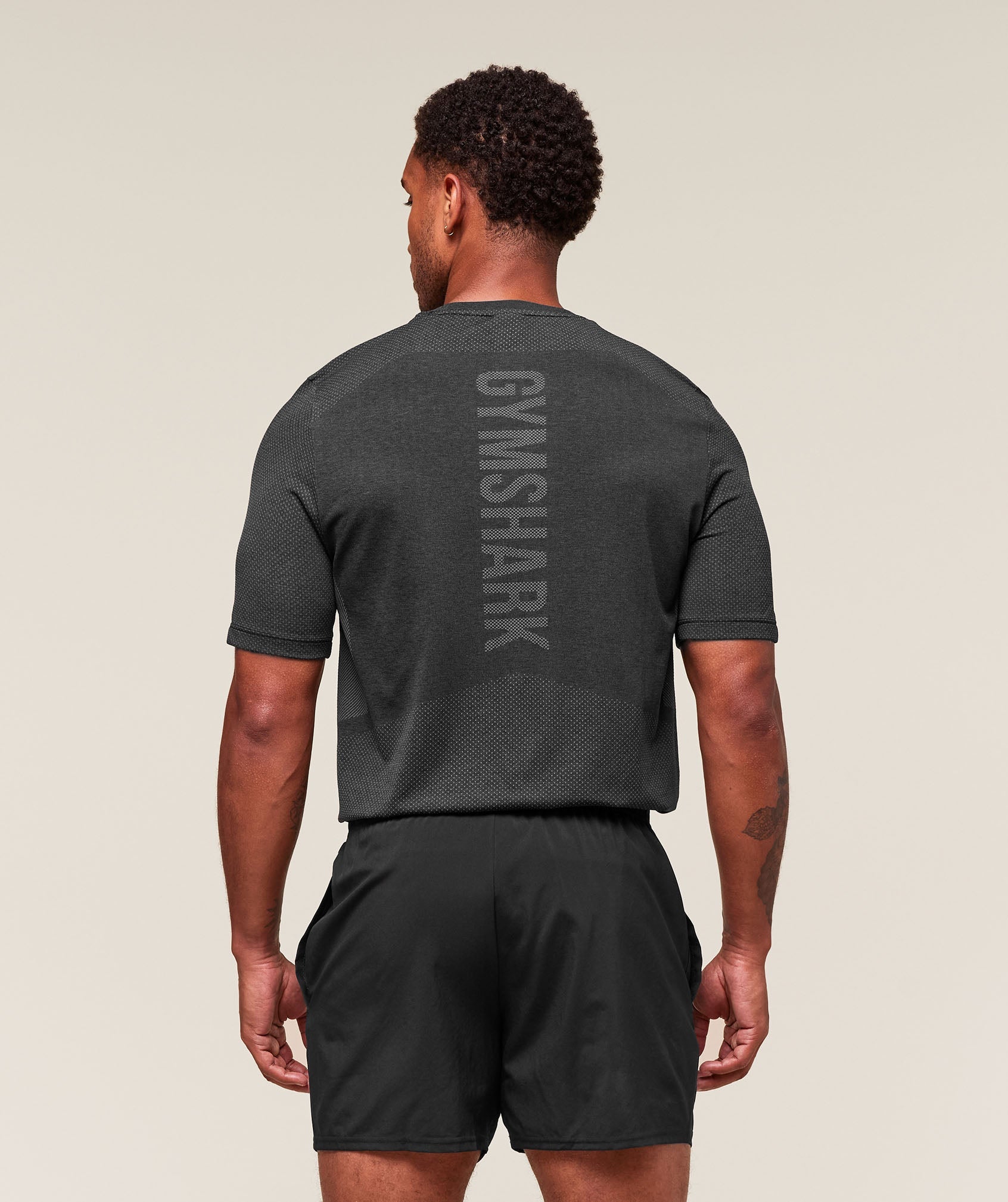 Lightweight Seamless T-Shirt Black/Silhouette Grey