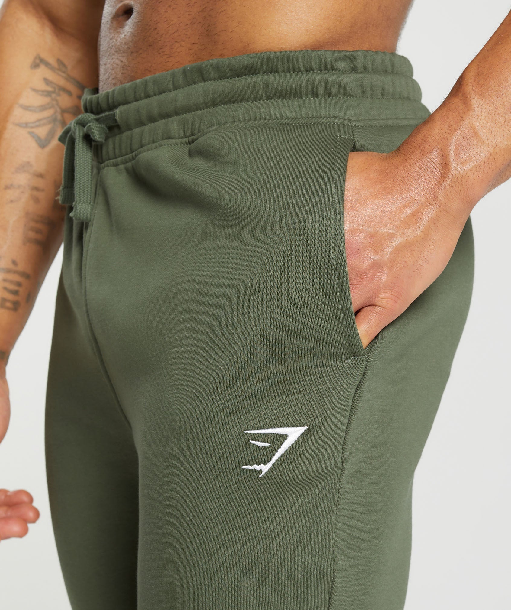Crest Joggers Core Olive