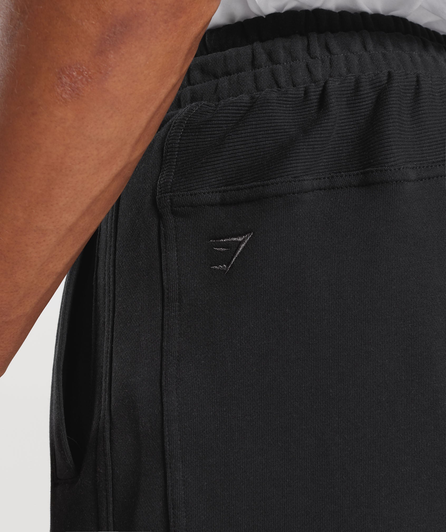 Rest Day Essentials 7" Shorts Black