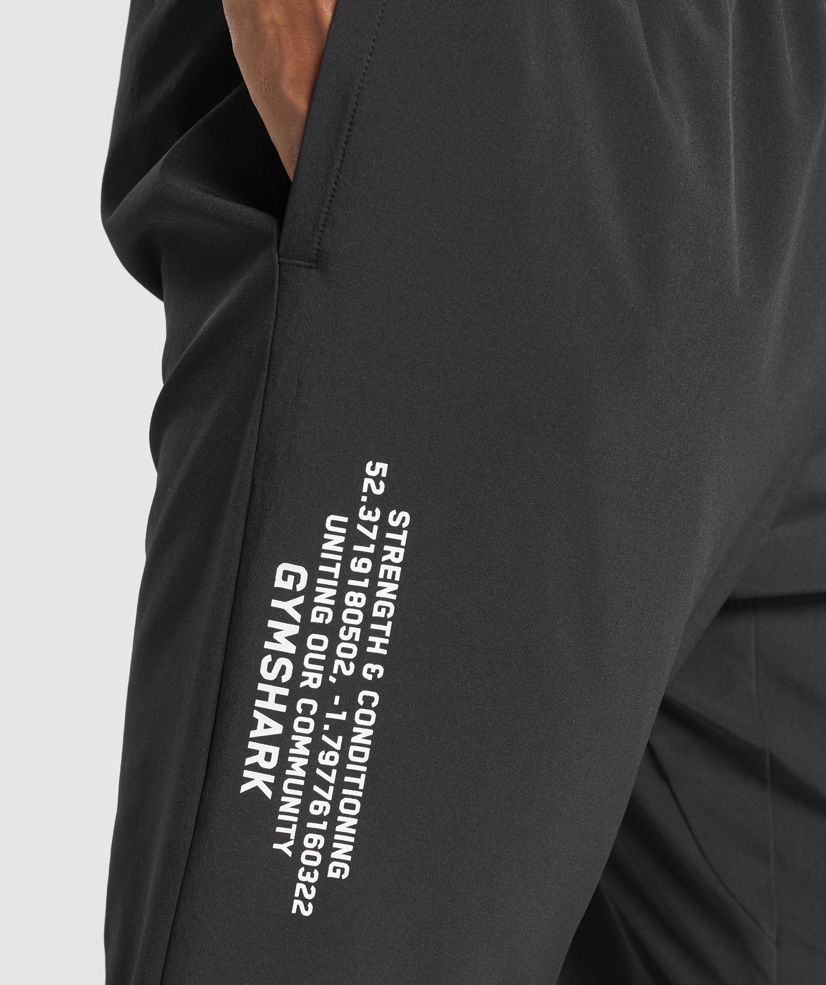 Fitness Apparel Woven Joggers Black