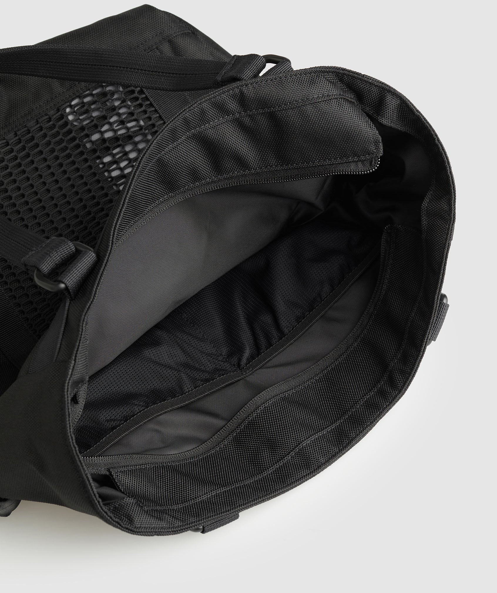 Pursuit Tote Black
