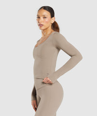 Elevate Long Sleeve Top Lifestyle Brown