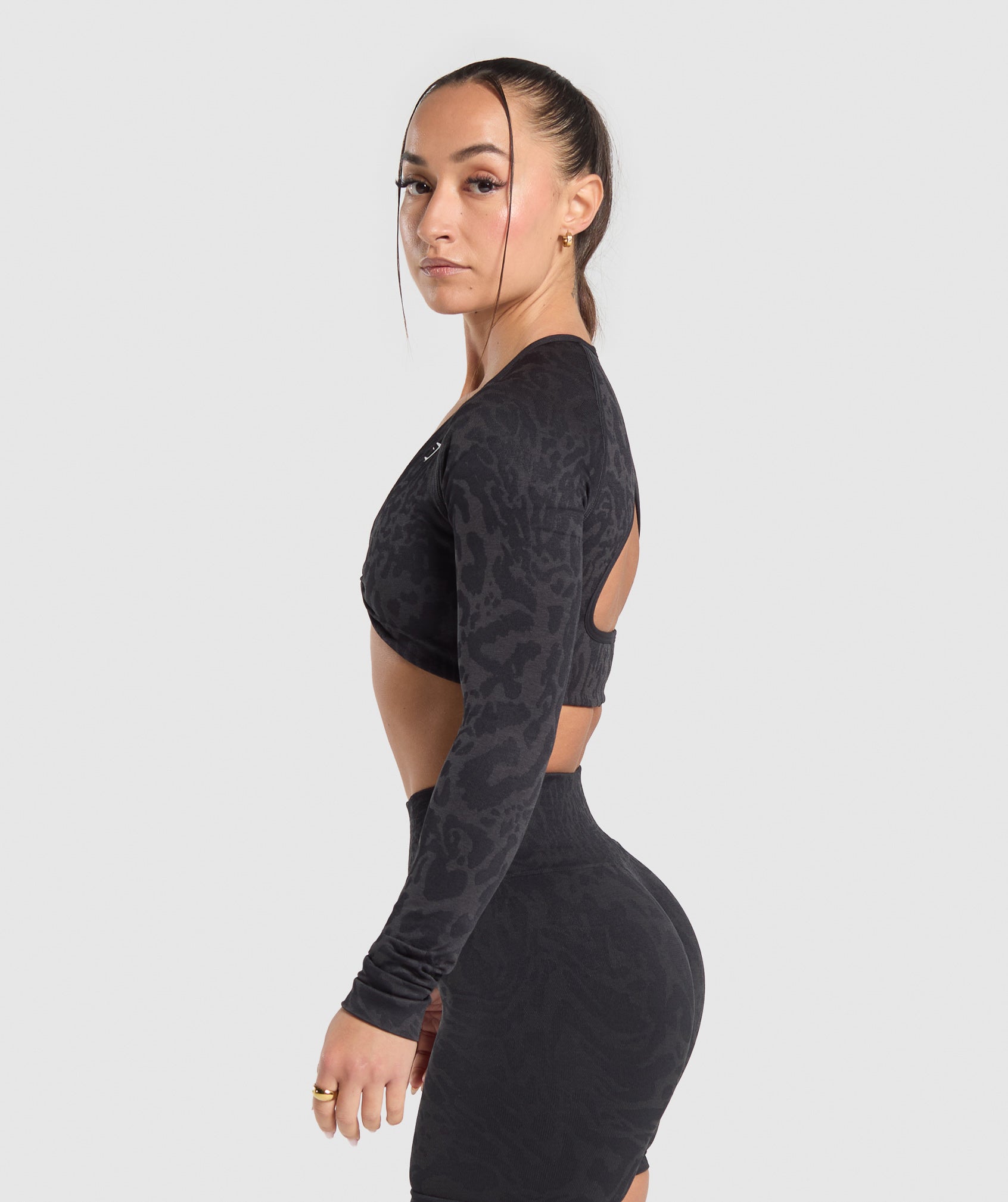 Adapt Safari Long Sleeve Crop Top Black/Asphalt Grey