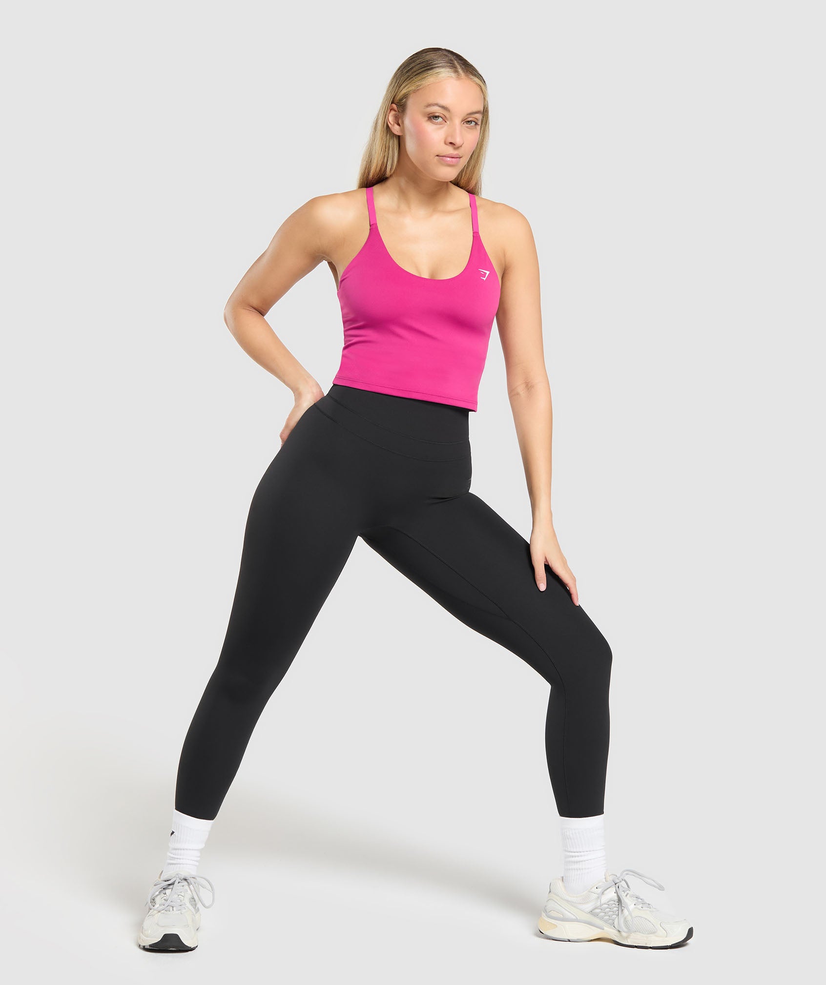 Training Cami Tank With Shelf Winning Pink