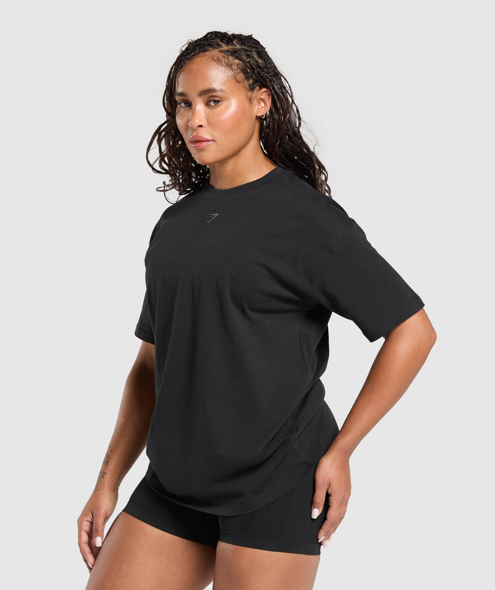 Gritty Muscle Mommy Graphic T-Shirt Black