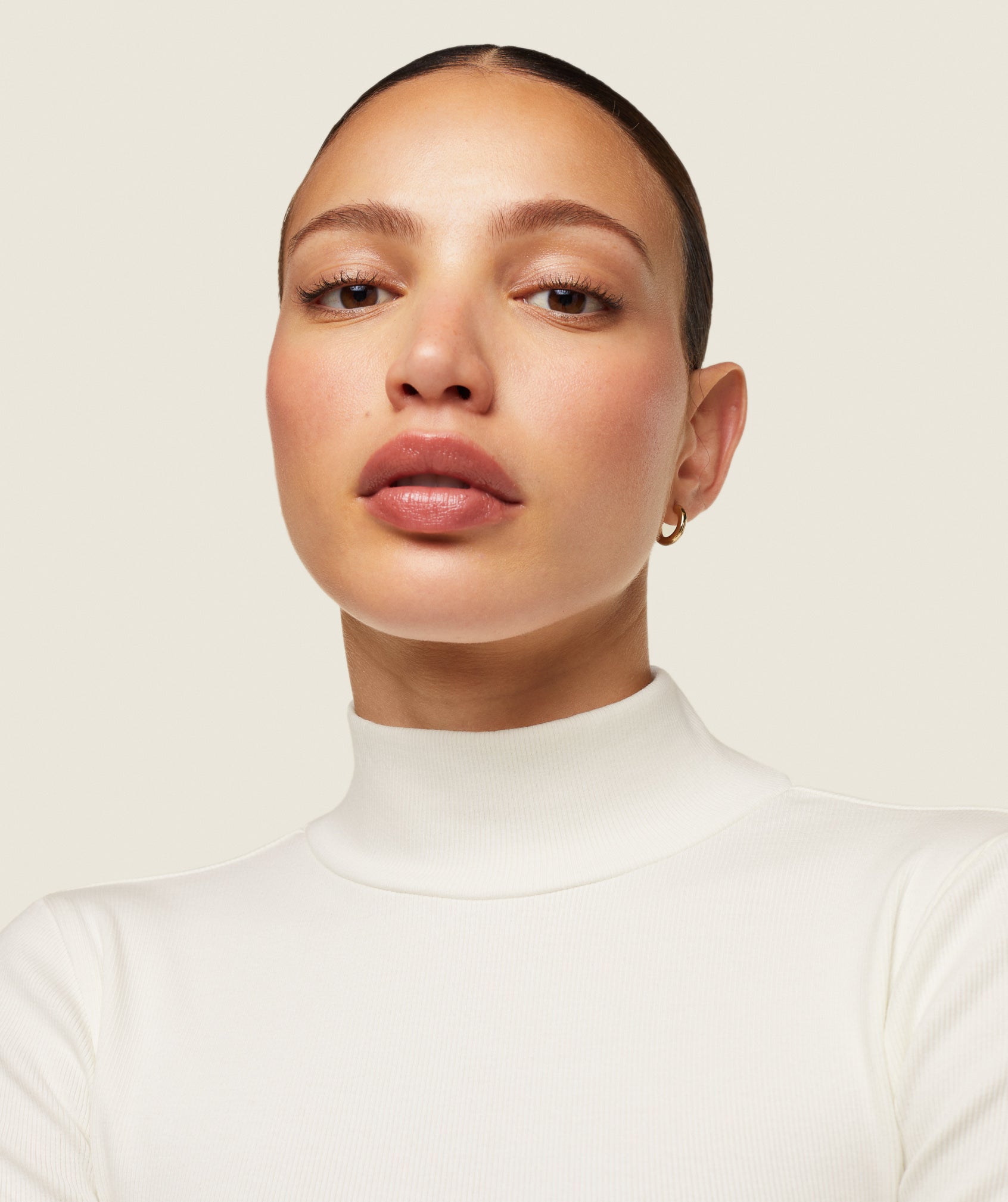 everywear Long Sleeve Ribbed Turtle Neck Soft White