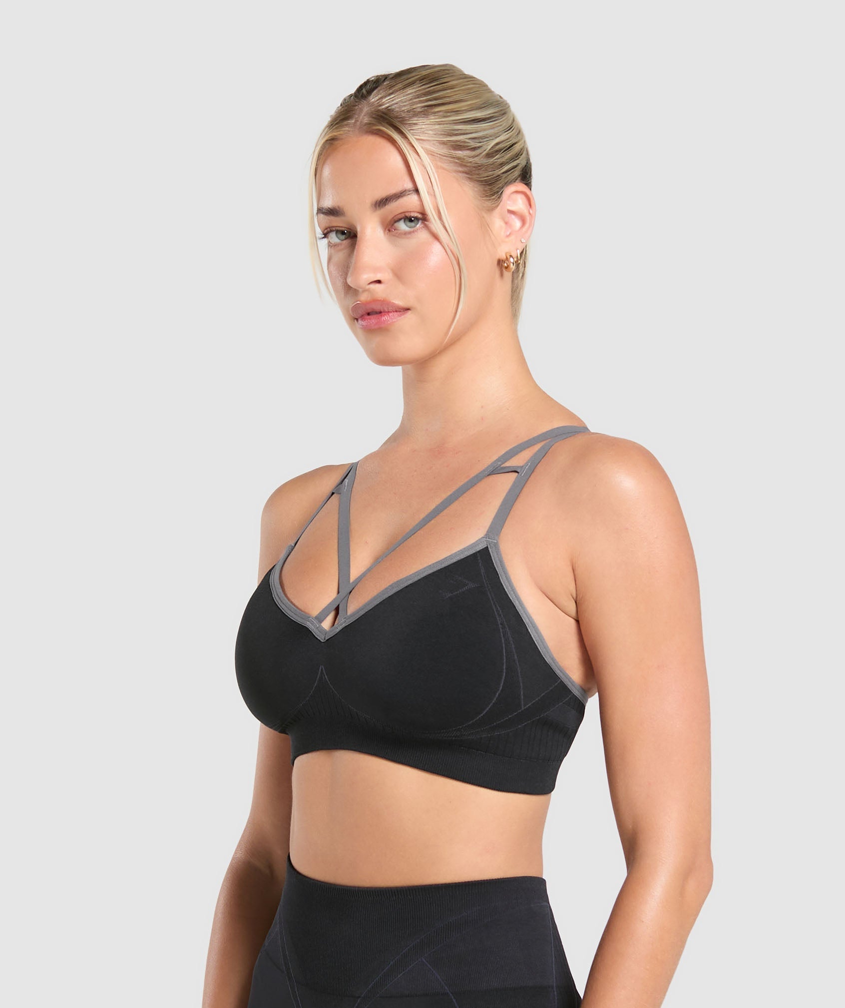 Apex Contrast Sports Bra Black/Brushed Grey
