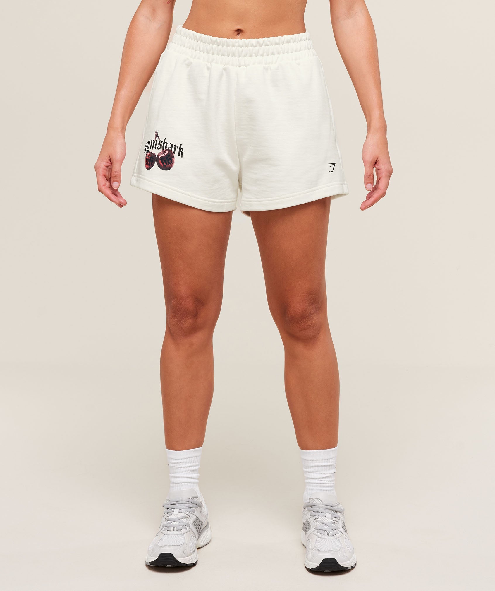 Cherry Graphic Short Soft White