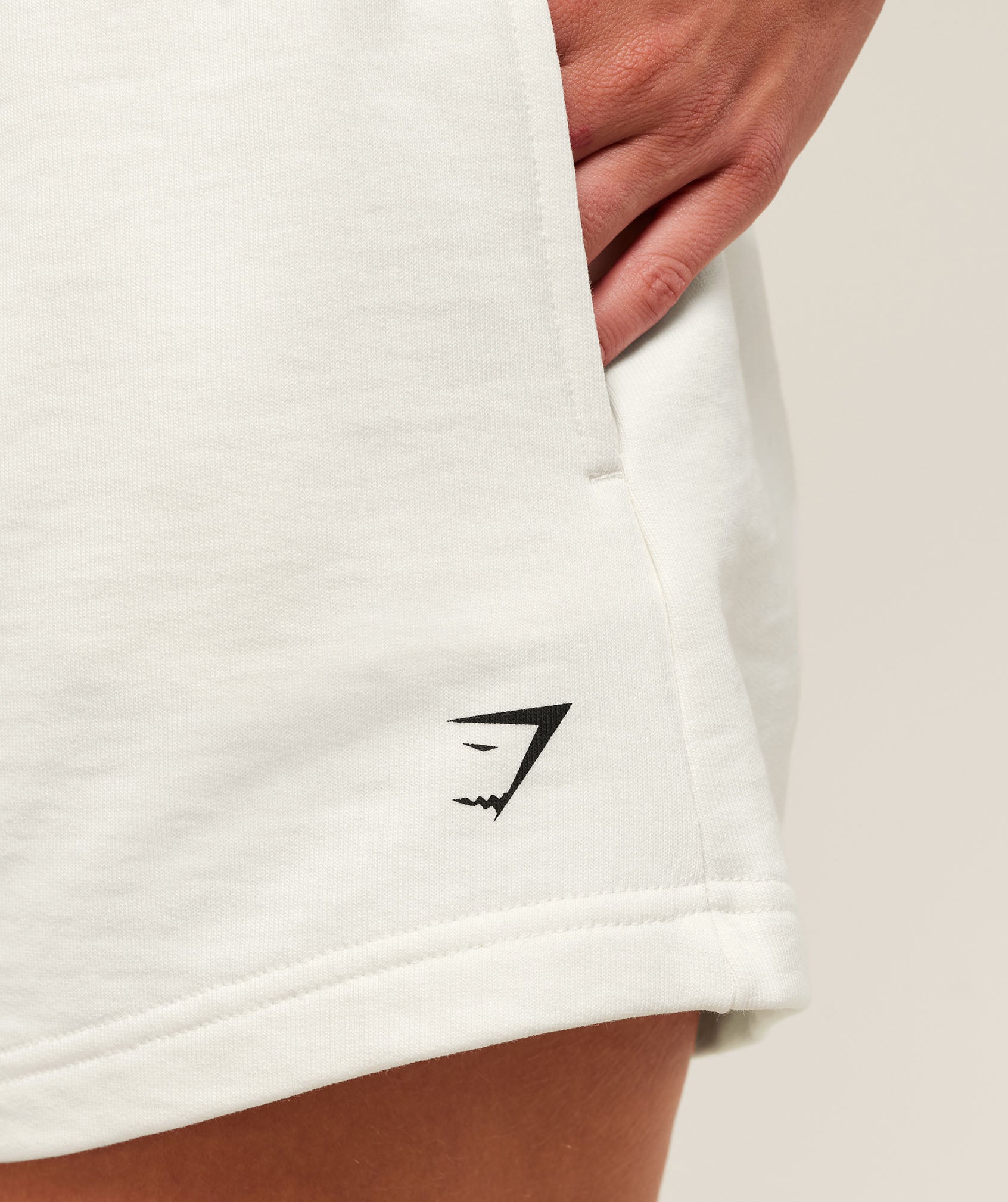Cherry Graphic Short Soft White