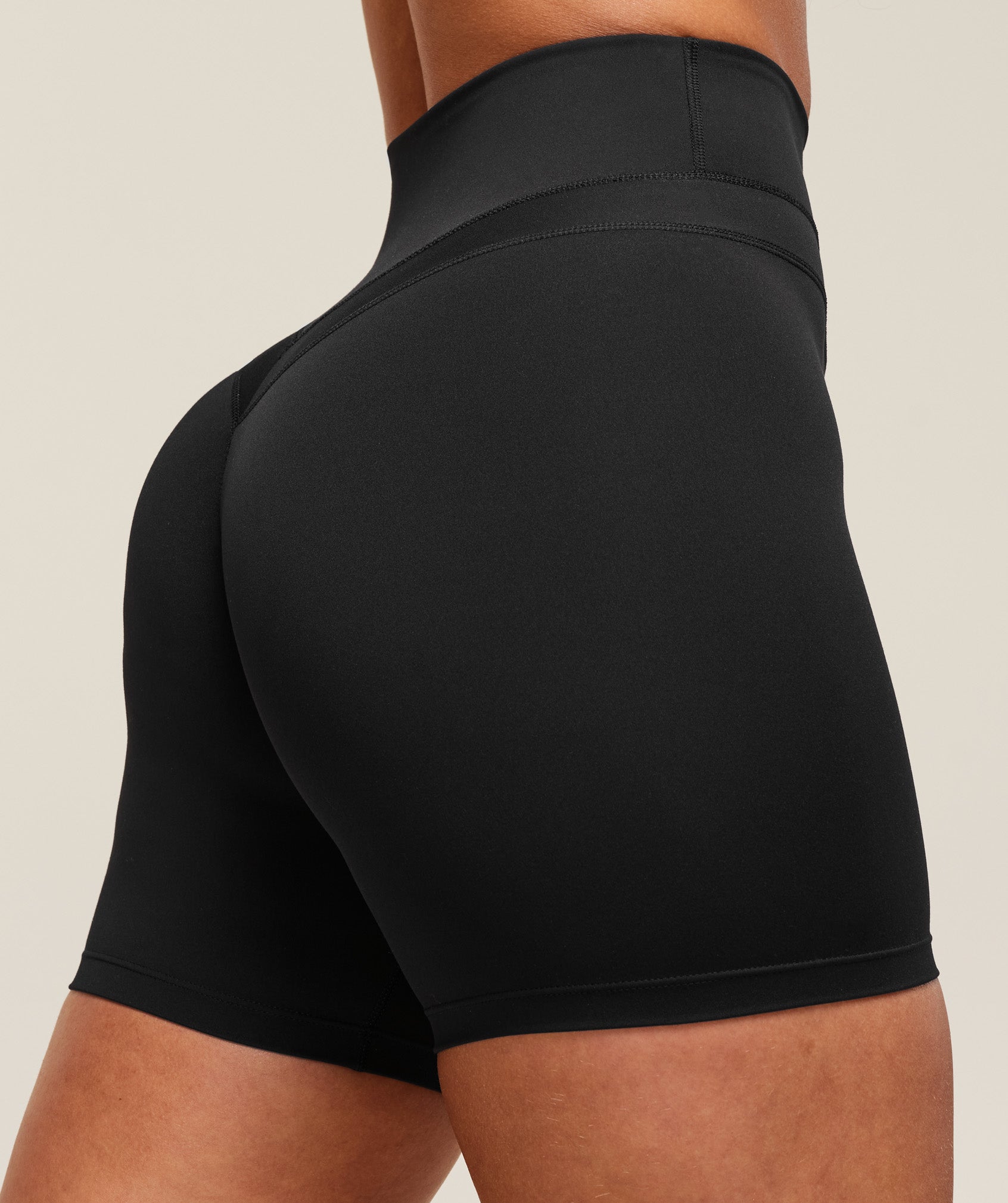 Whitney Shorts Black