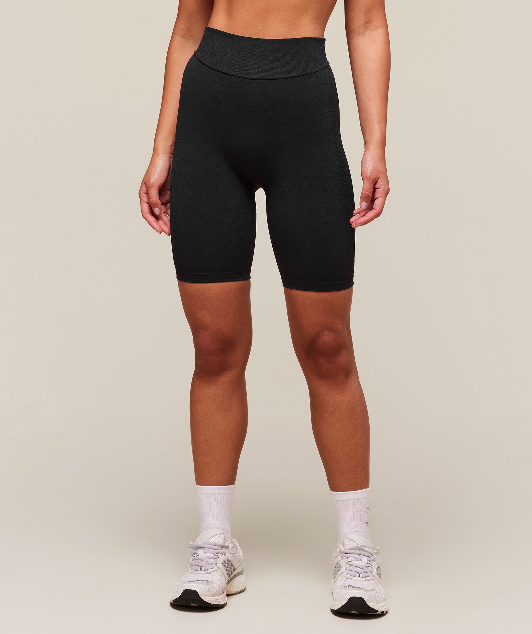 everywear Warp Knit Cycling Short Black