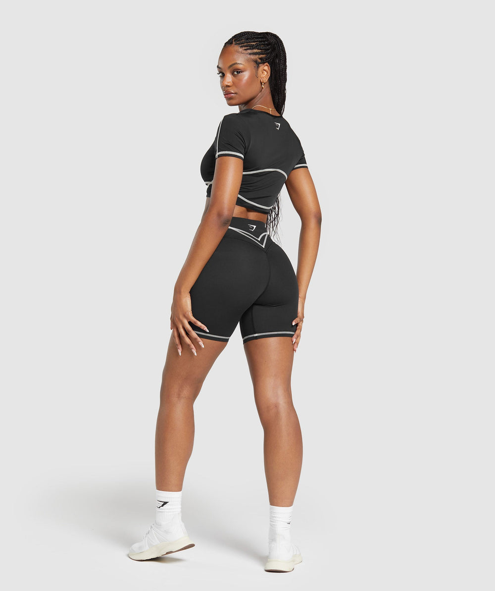 Stitch Feature Shorts Black