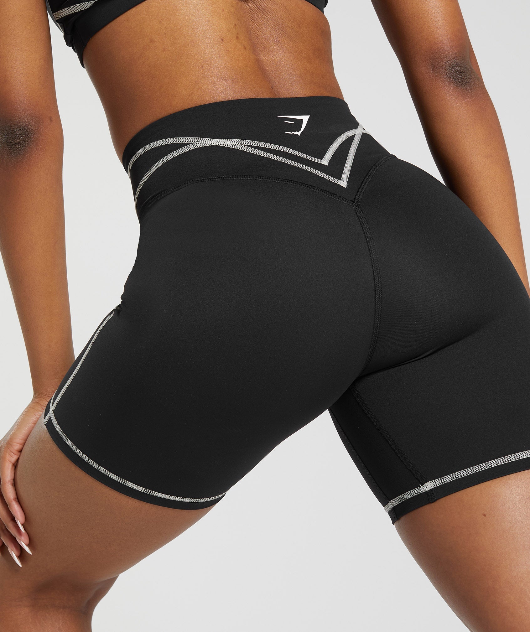 Stitch Feature Shorts Black