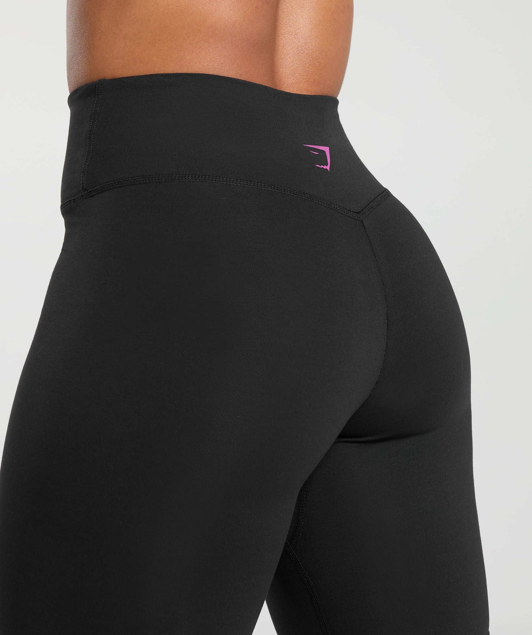 Strong Women Shorts Black